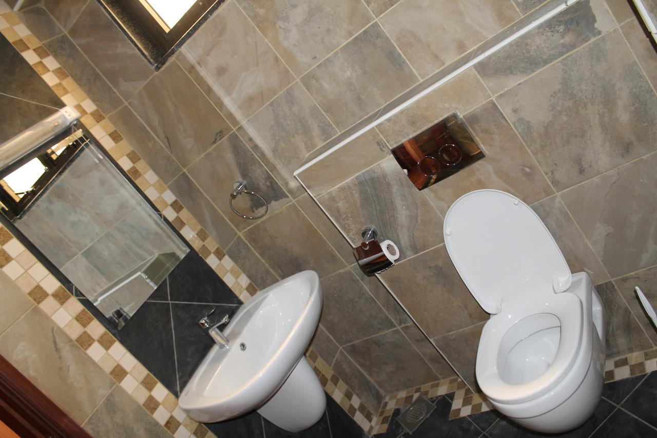 Cranes Suites Kitale Bagian luar foto