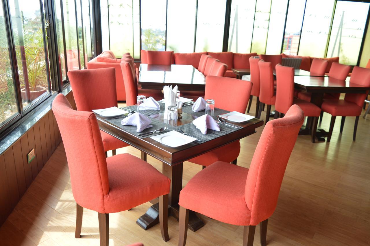 Cranes Suites Kitale Bagian luar foto